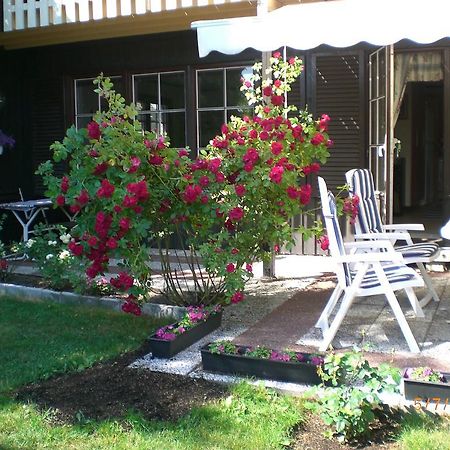 Anitas B&B Stockholm/Vaellingby Екстериор снимка
