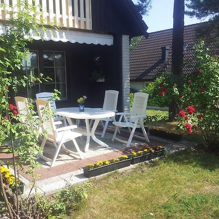 Anitas B&B Stockholm/Vaellingby Екстериор снимка